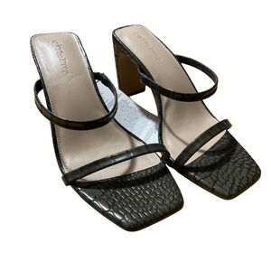 The Drop Elegant Green Avery Caper Croc-Embossed Heels